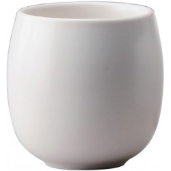Teacup in weiß mit 160 ml Fassungsvermögen aus Porzellan